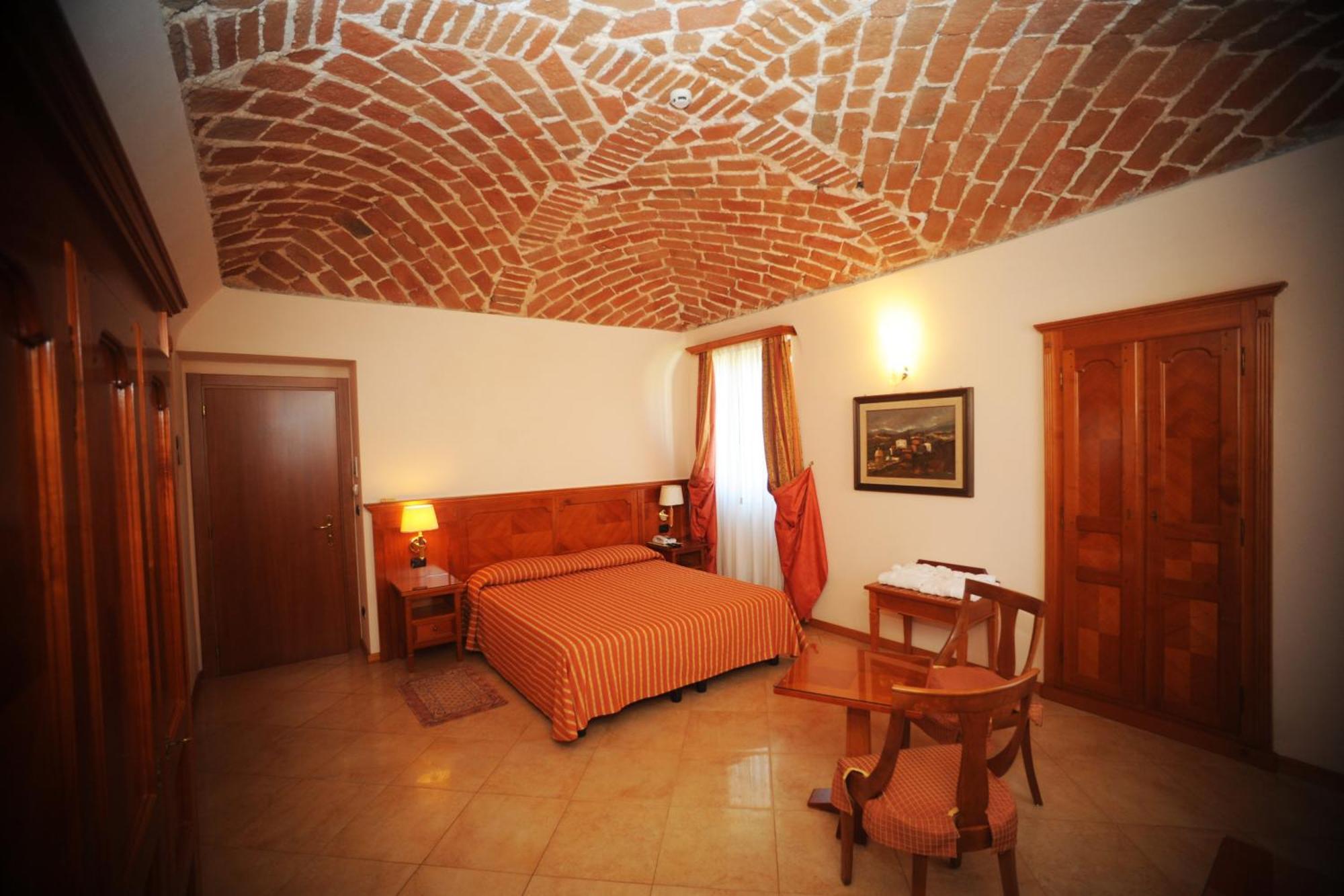 Hotel Acqui & Centro Benessere 3*